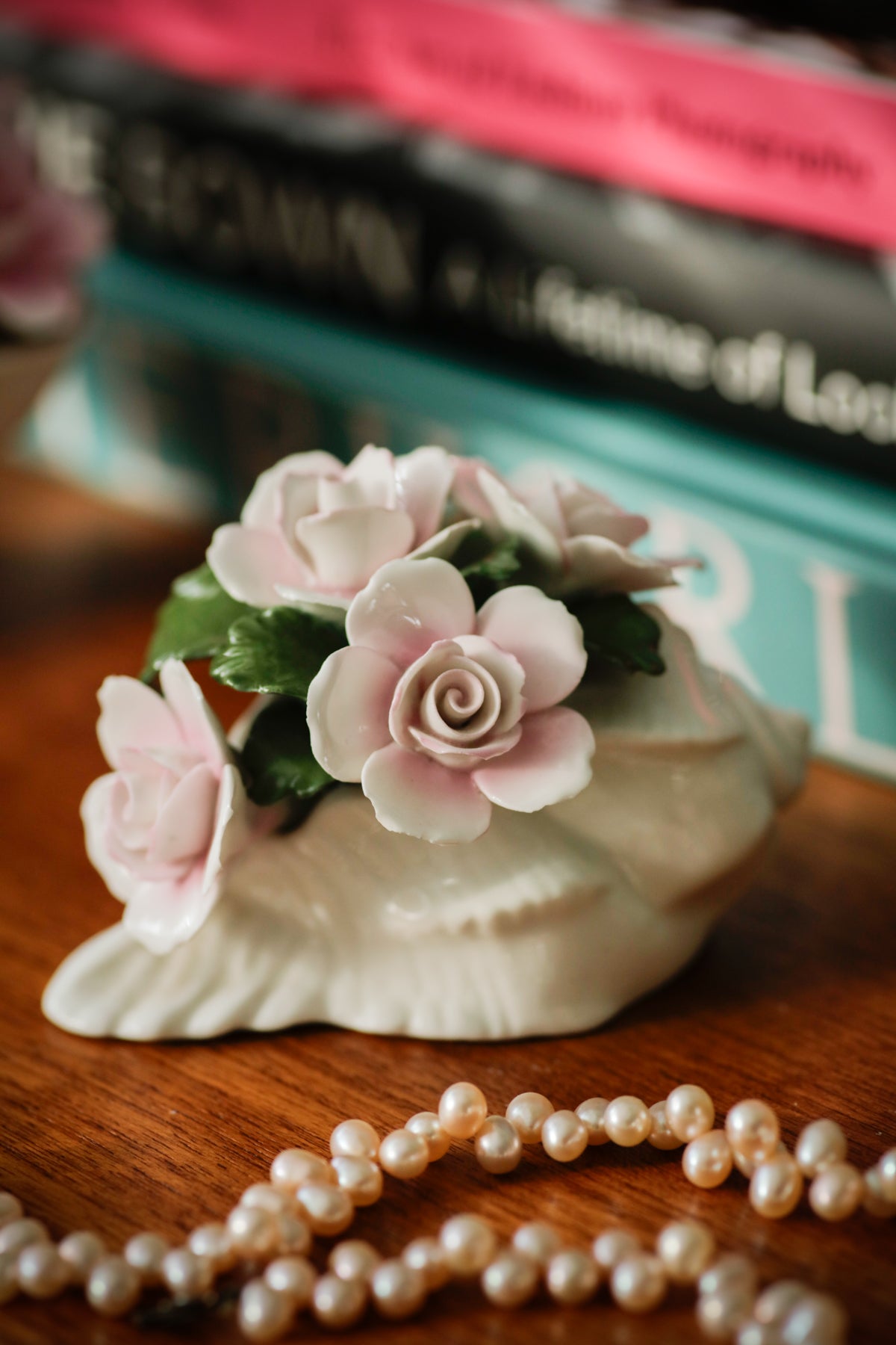 Vintage Aynsley England Finebone China May Pink Roses in a sea shell figurine sculpture