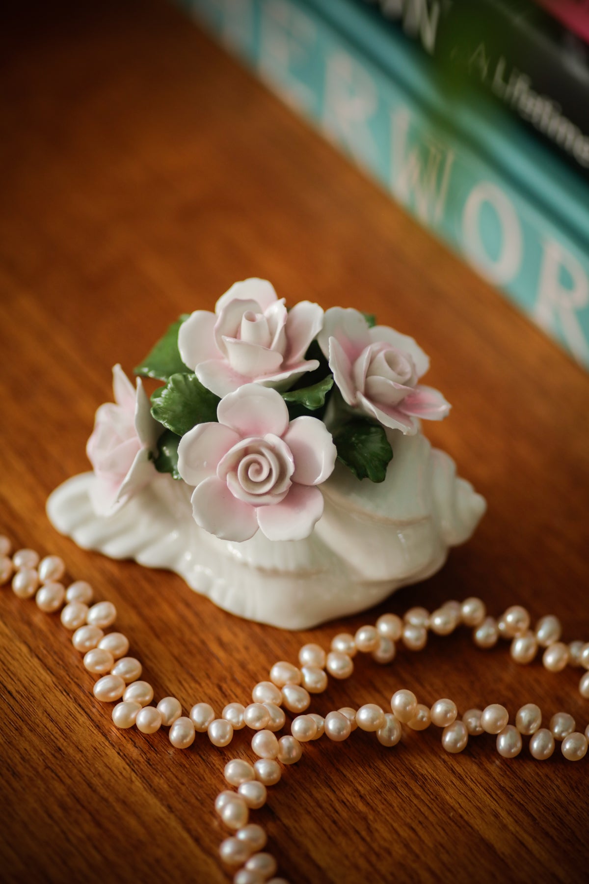 Vintage Aynsley England Finebone China May Pink Roses in a sea shell figurine sculpture