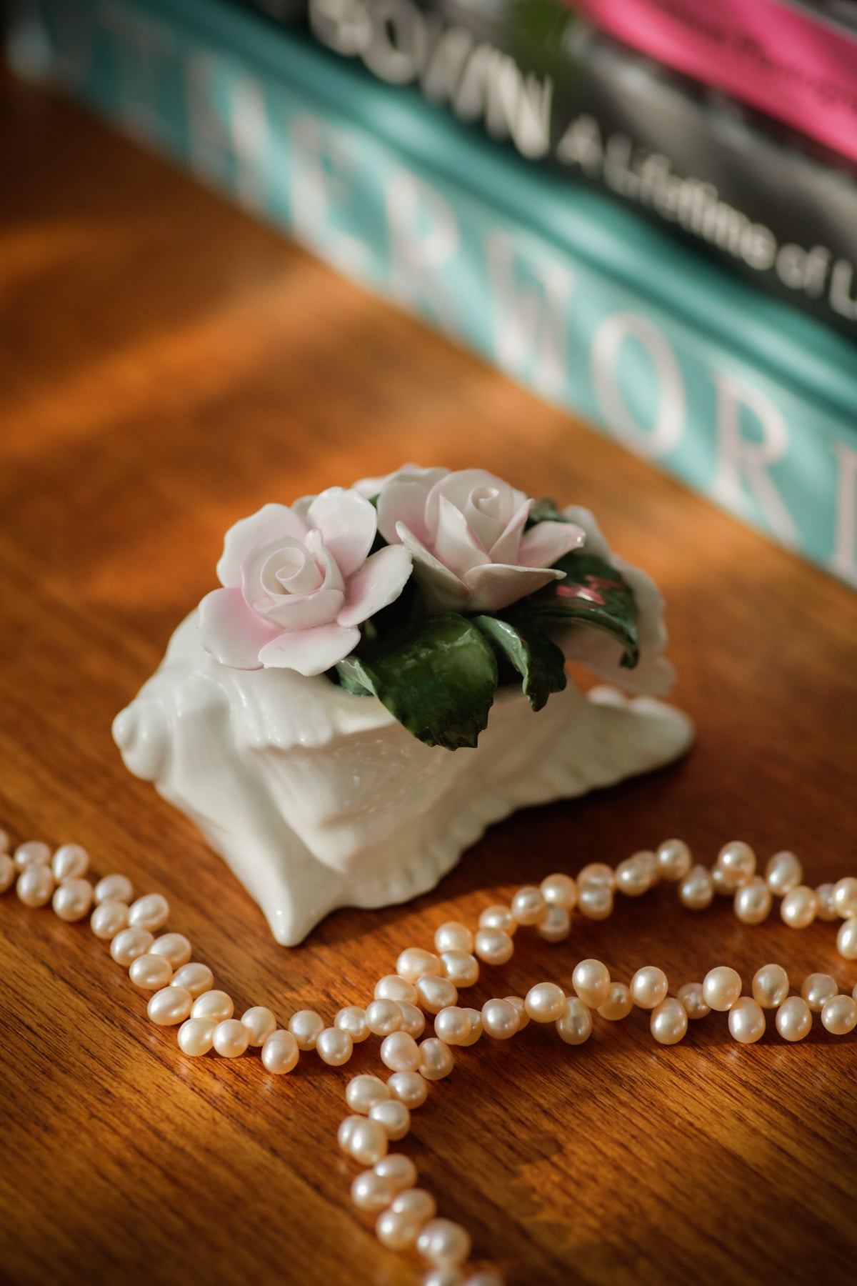 Vintage Aynsley England Finebone China May Pink Roses in a sea shell figurine sculpture