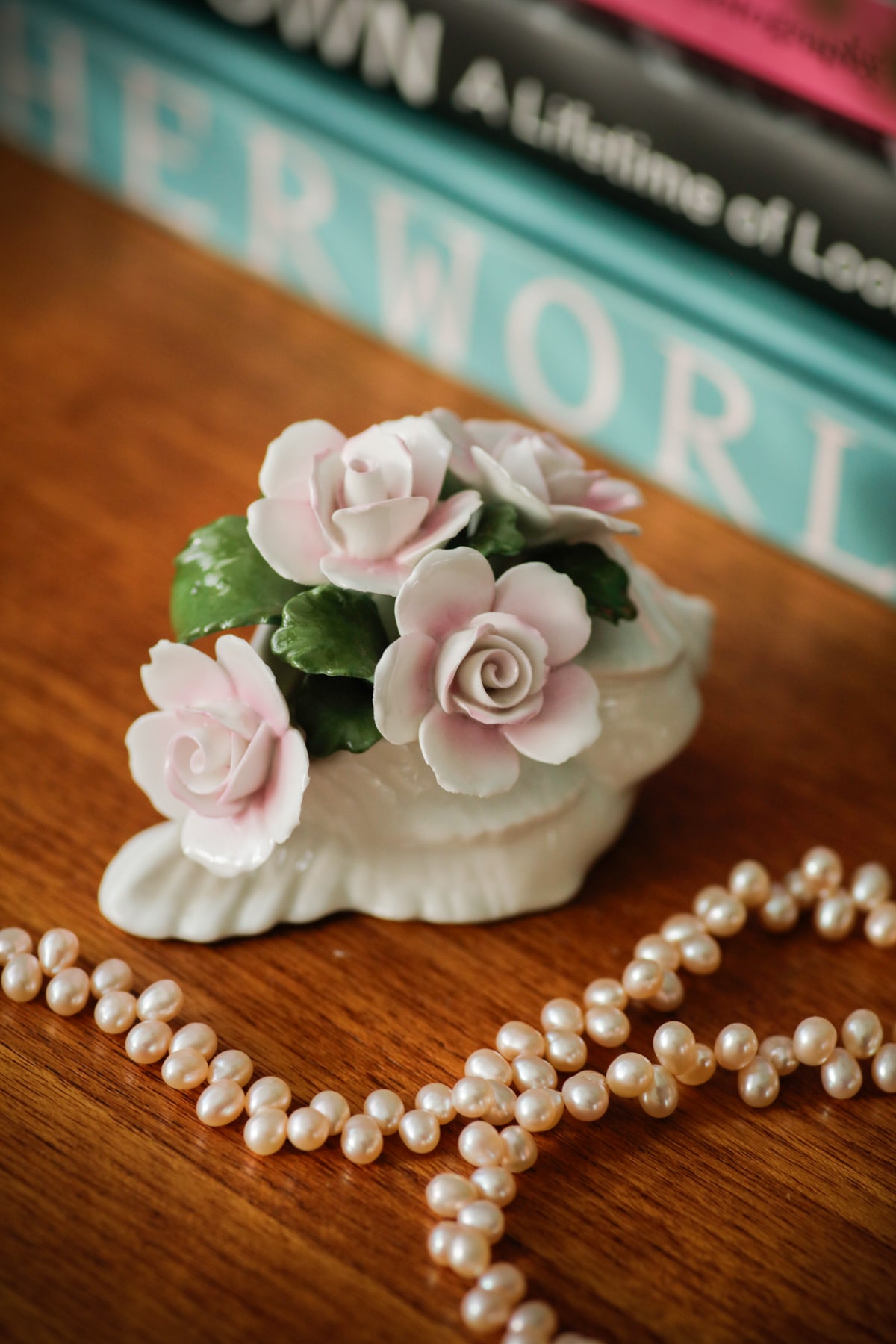 Vintage Aynsley England Finebone China May Pink Roses in a sea shell figurine sculpture