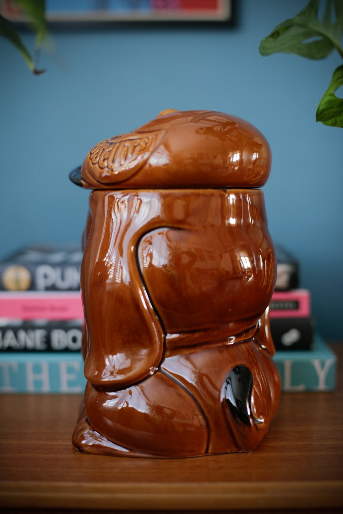 Vintage Price & Kensington Pottery Ceramic Droopy Dog Biscuits Cookies Container Jar Brown Glaze Made in England 70s